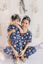 Load image into Gallery viewer, (CHRISTMAS) Santa Hoho Penguin Pajama Set