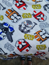 Load image into Gallery viewer, Star Wars Heads Pajama Set
